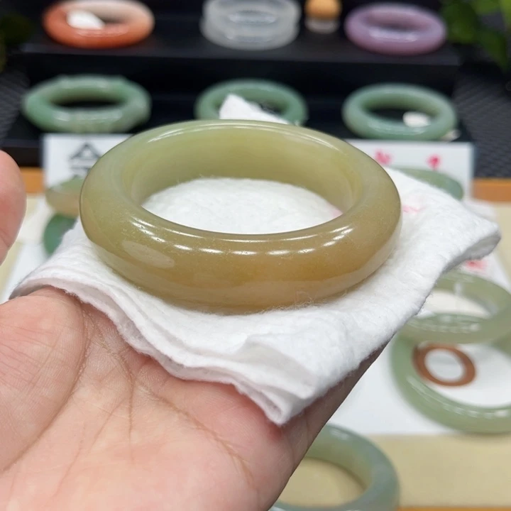 石英质玉手镯未镶嵌媛****7