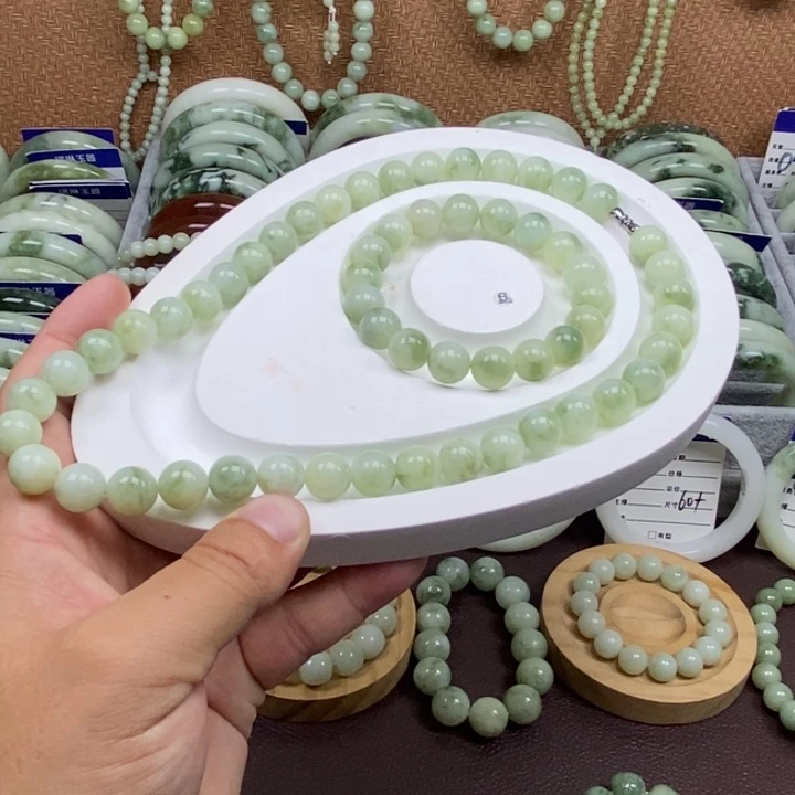 蛇纹石玉未镶嵌手链