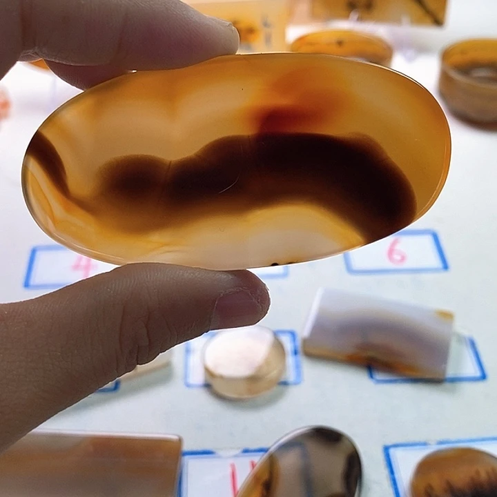 玛瑙/玉髓未镶嵌珠宝半成品