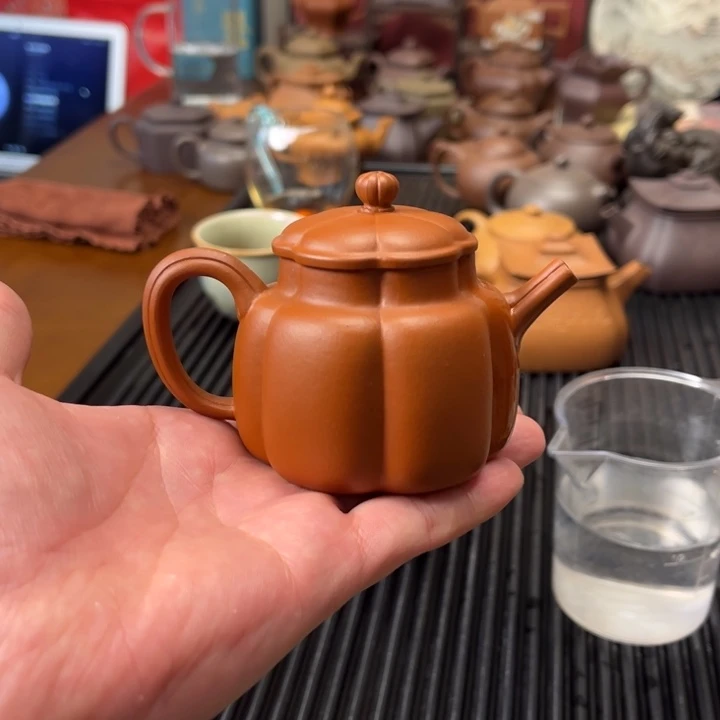 茶壶紫砂微瑕 朱泥筋纹言心