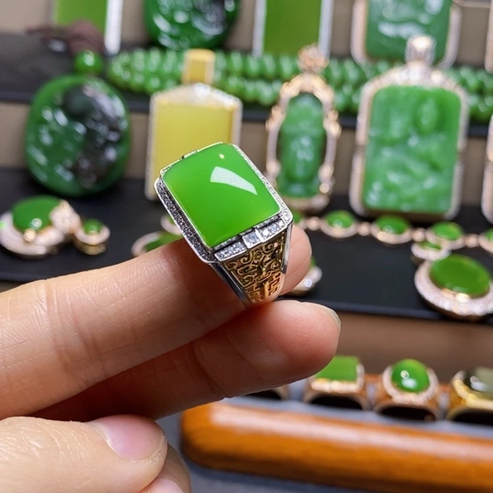 吊坠(不含链)18K金镶嵌和田玉落*