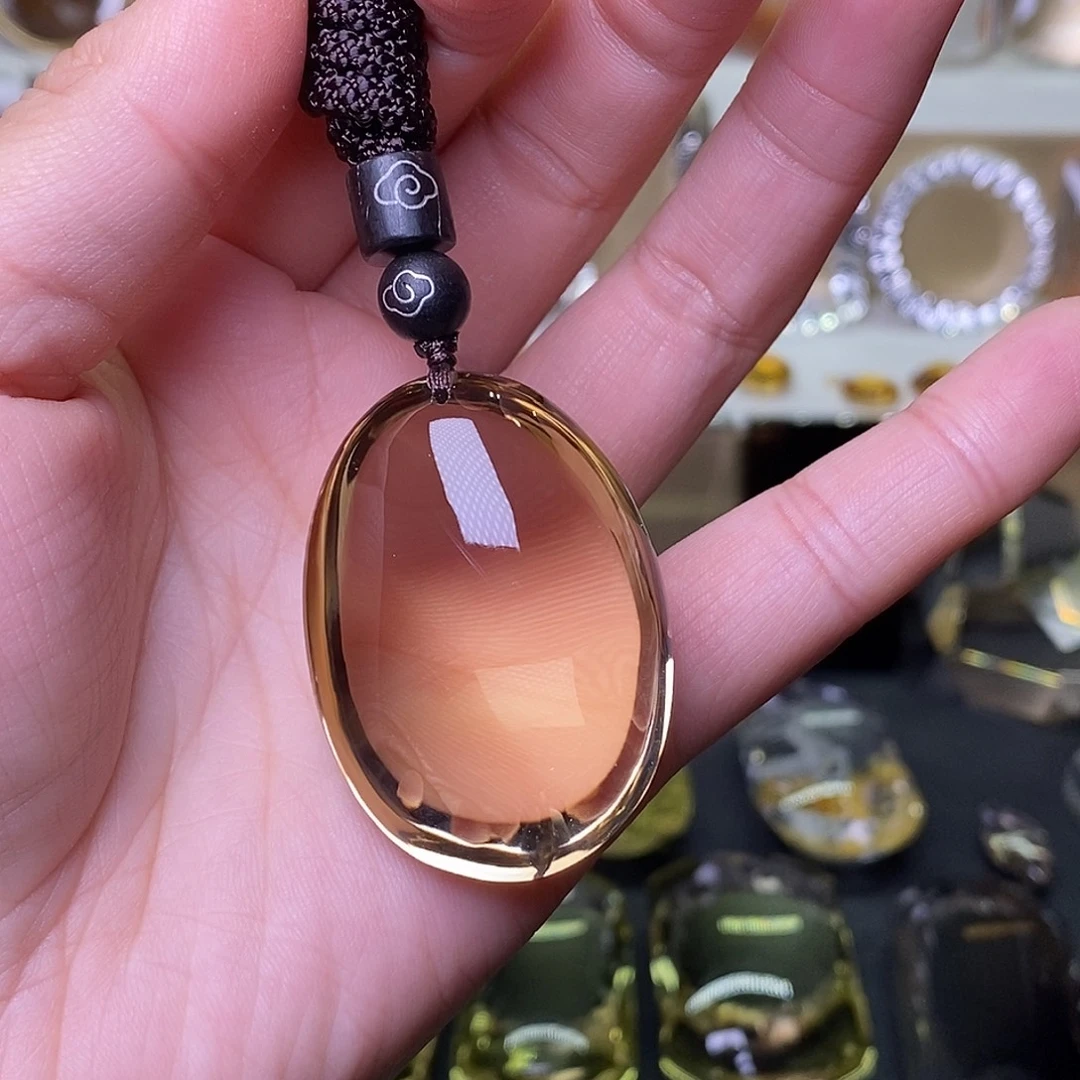 水晶吊坠(赠链)未镶嵌