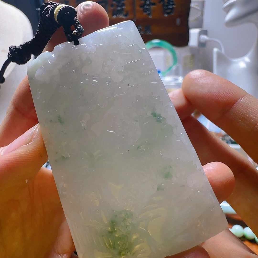 翡翠未镶嵌颈饰翡翠158