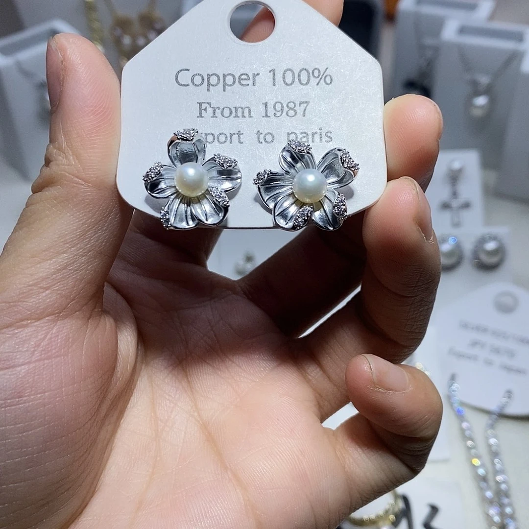 淡水珍珠耳饰未镶嵌