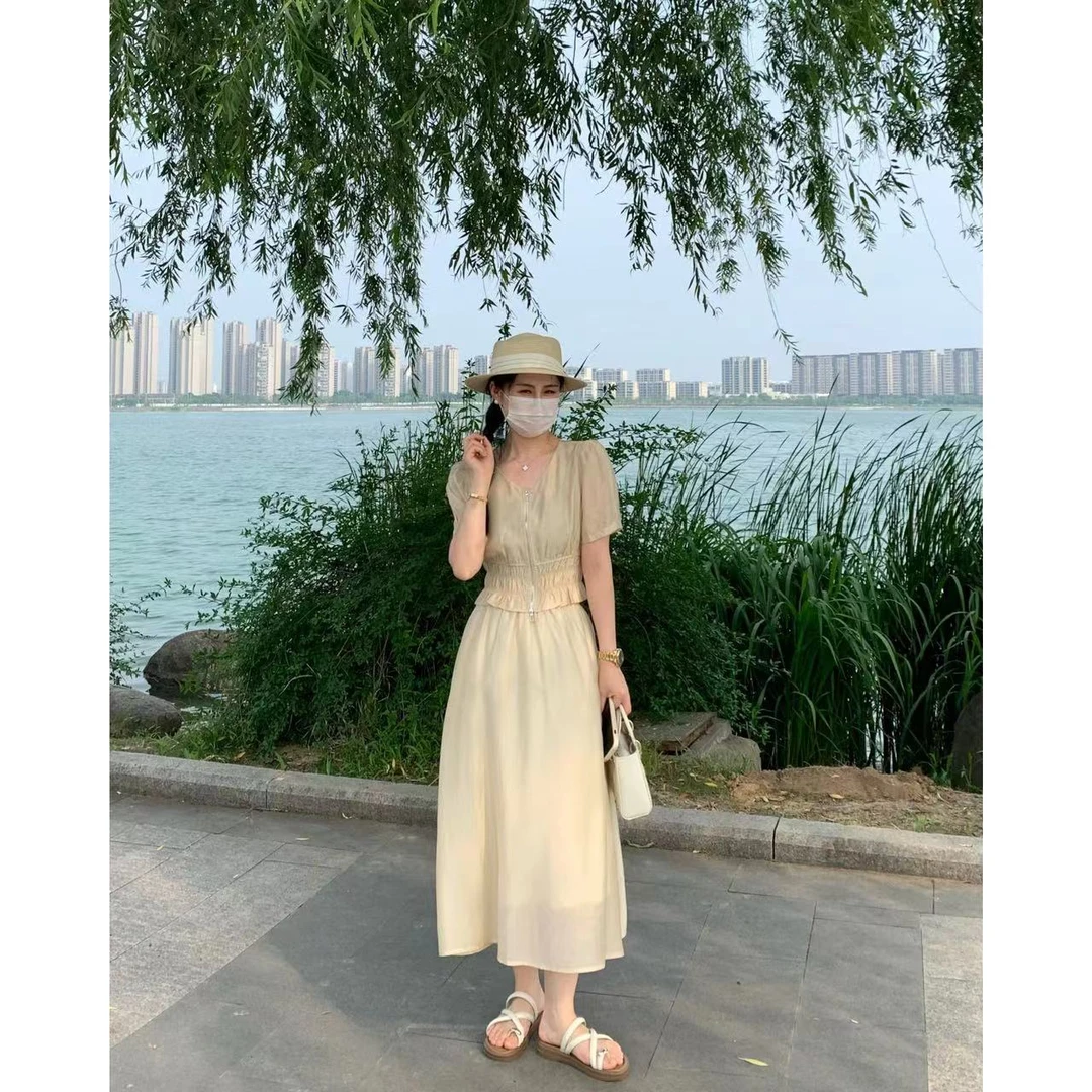 【萍萍推荐】夏季 小V领收腰拉链上衣+A半休闲半身裙两件套套装