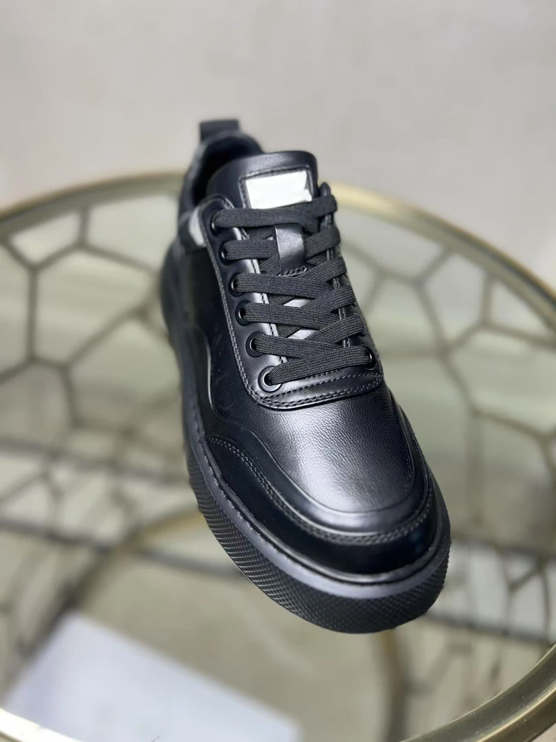 376-2广州品质 优质头层牛皮定制 2025春季高端休闲潮流厚底男鞋