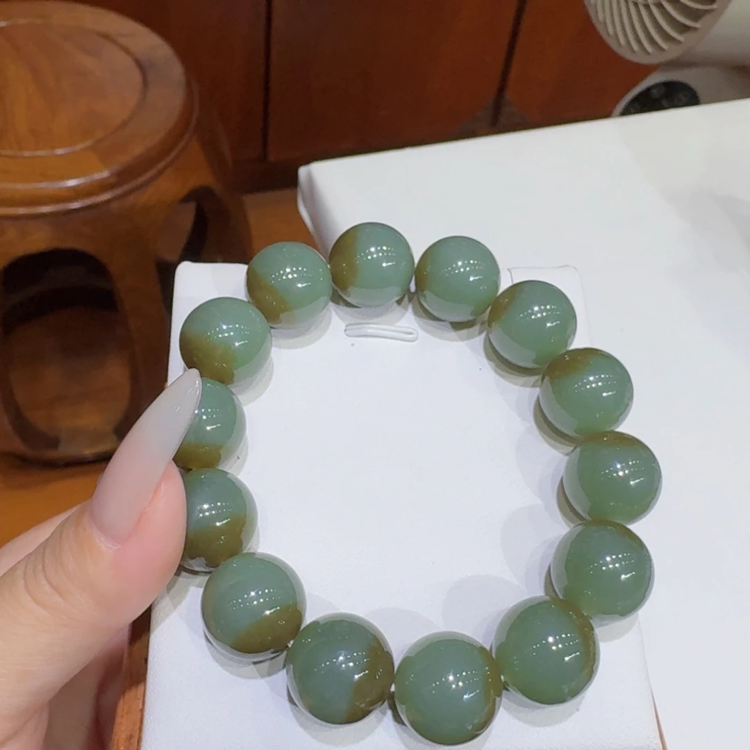 手串未镶嵌和田玉（糖玉）且末聚宝盆