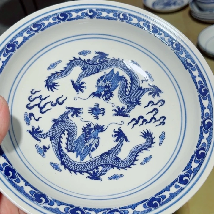青花玲珑8寸复边盘双龙戏珠
