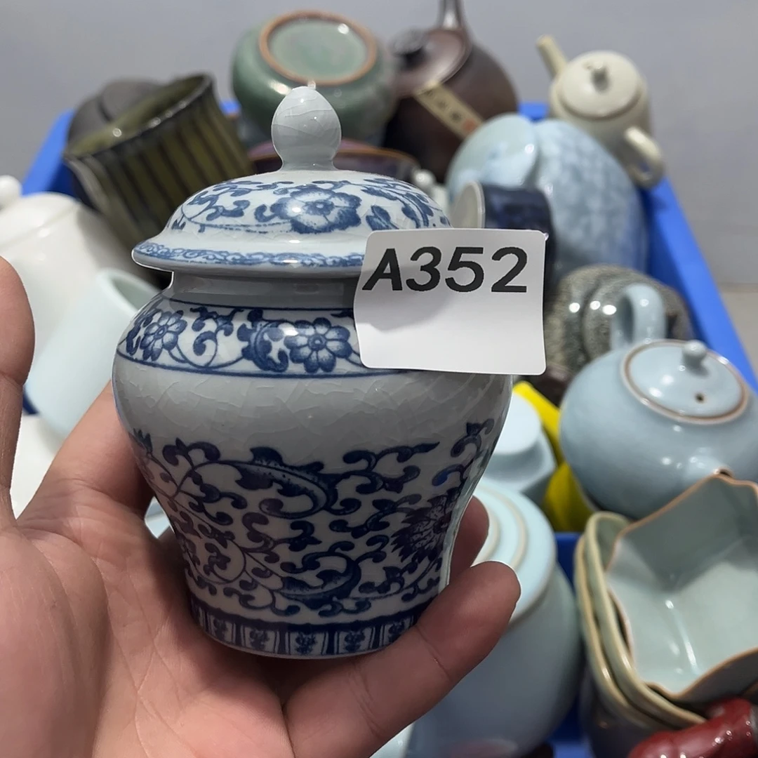大***酒瓷片茶摆件微瑕介意勿拍