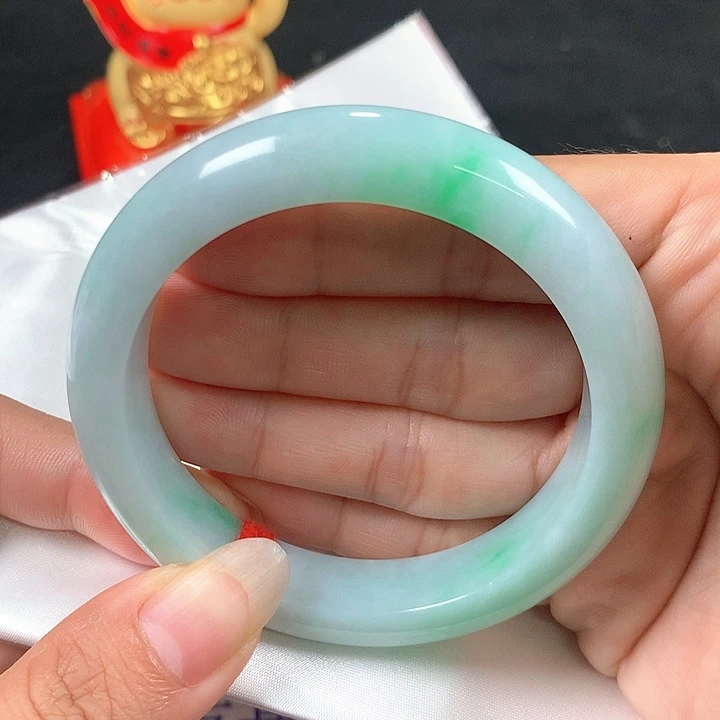 翡翠手镯未镶嵌天然缅甸58