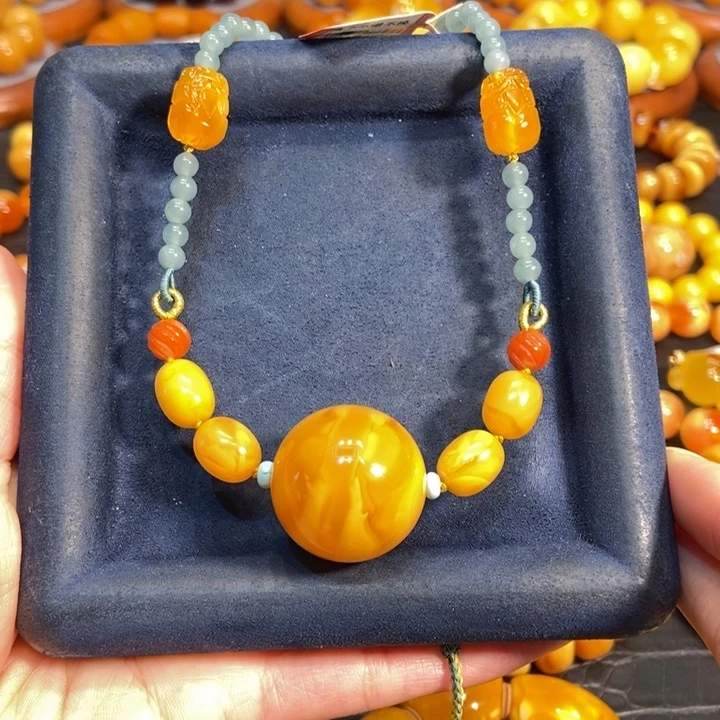 蜜蜡颈饰未镶嵌伯*蜜蜡