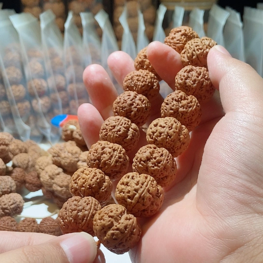 吊坠金刚菩提粱傲雪梅花23mm