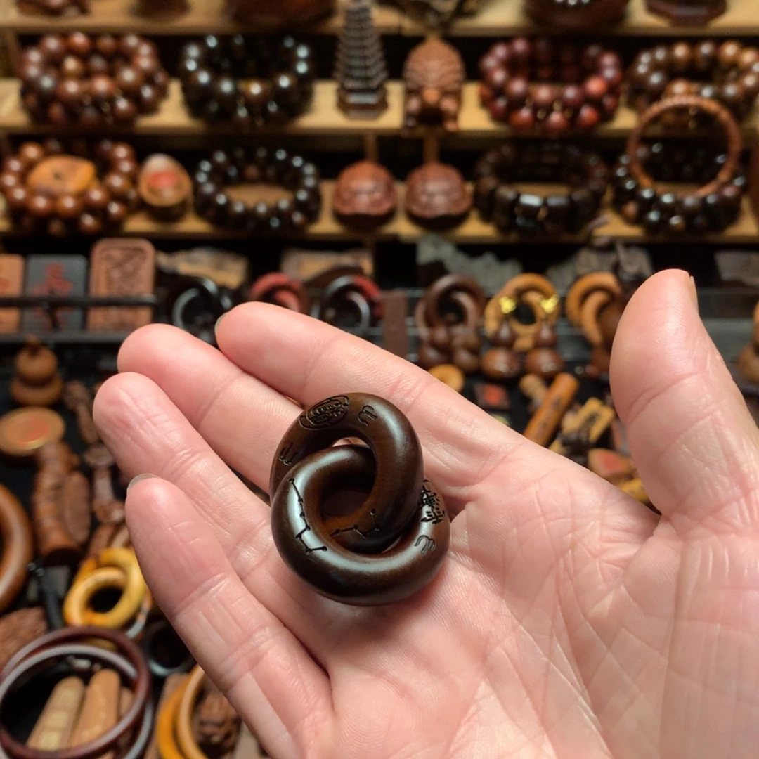 紫***·枣木枣木玉化乾坤圈内径1.5刻字