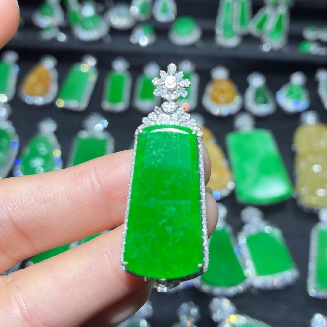 翡翠18K金镶嵌吊坠(不含链)109号