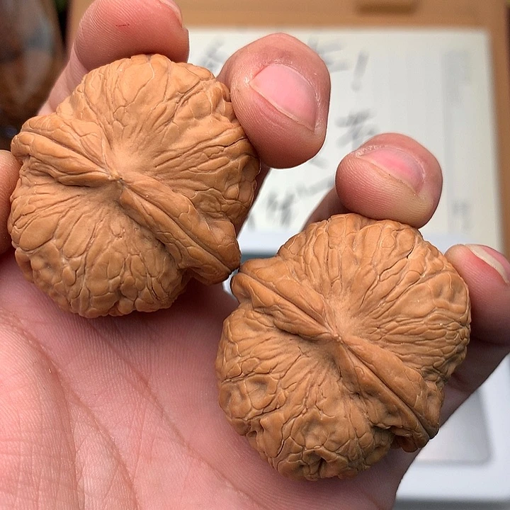 桃核把件文玩核桃43/元宝