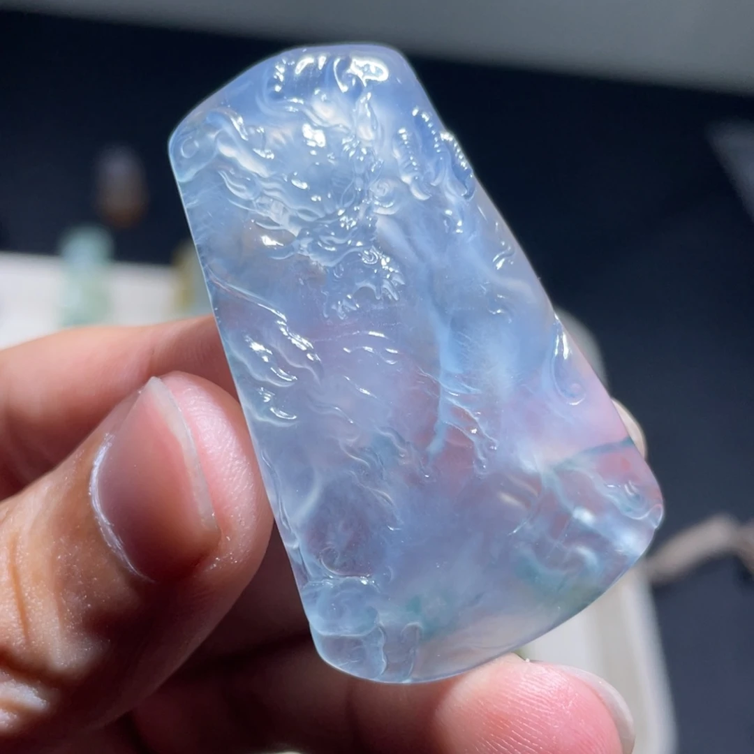 吊坠(不含链)未镶嵌翡翠龙牌