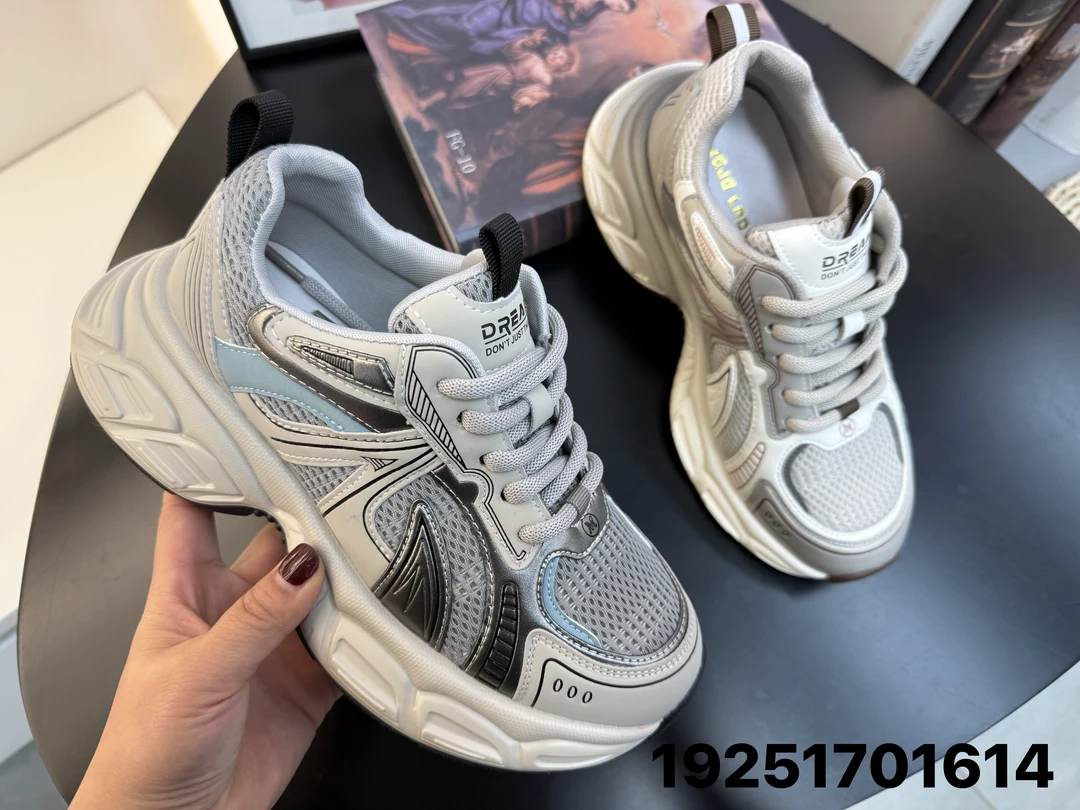 厚底轻便老爹鞋女2024秋冬新款复古显脚小网面透气运动休闲鞋