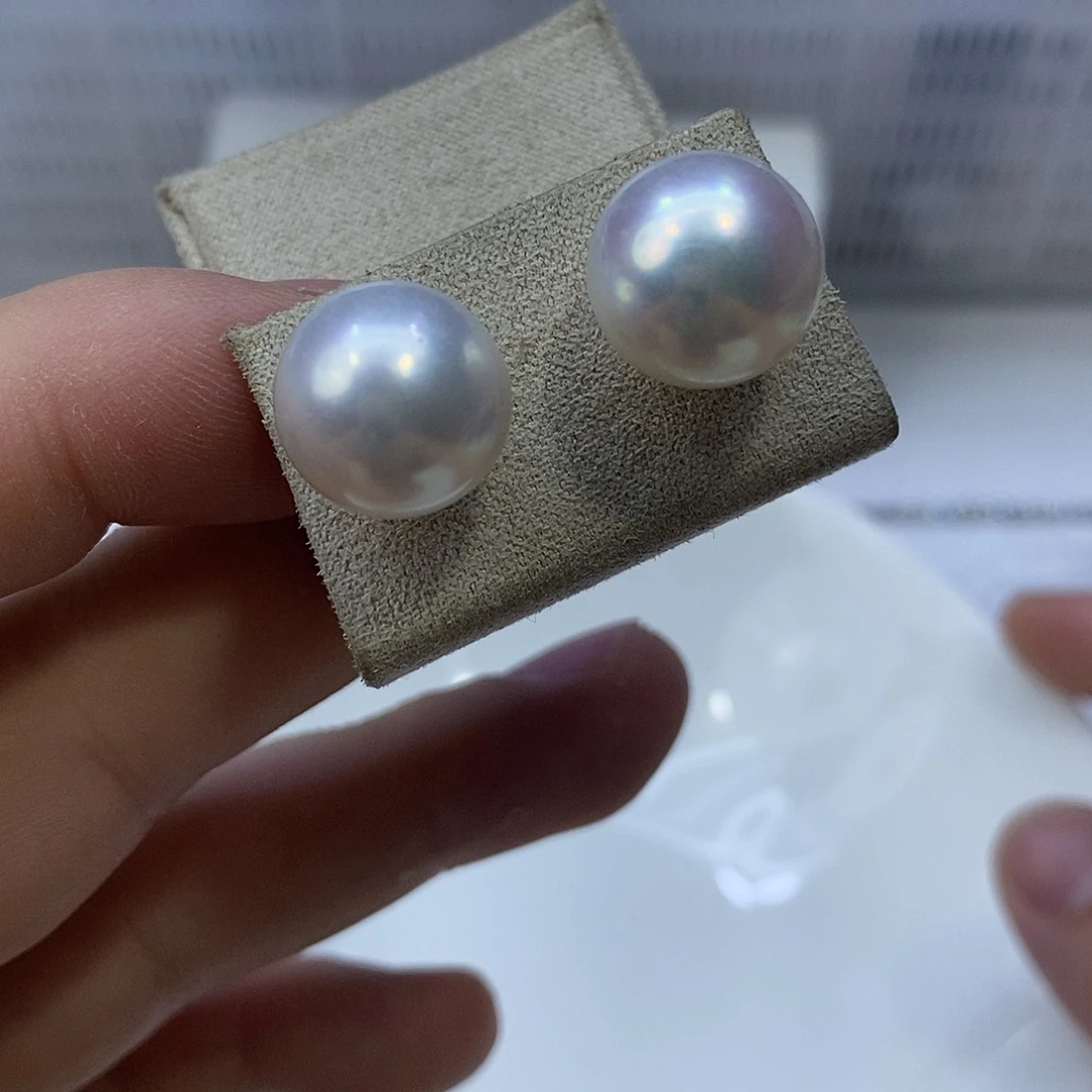 耳饰18K金镶嵌海水珍珠