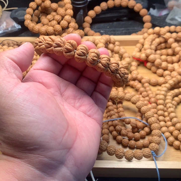 阿***乐吊坠文玩核桃野生精品小核桃散籽