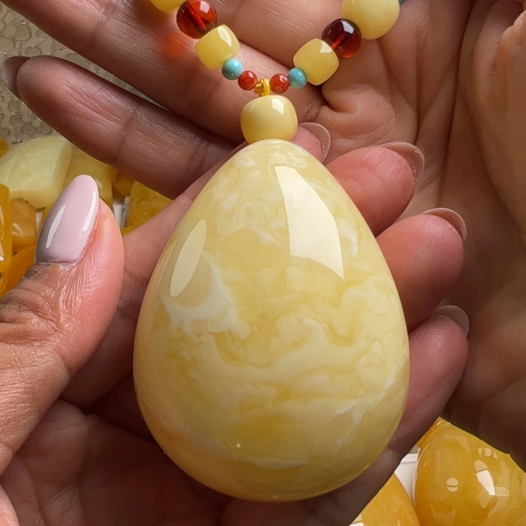 自***6蜜蜡毛衣链未镶嵌无烤色无优化无补胶无煮蜜无辐照