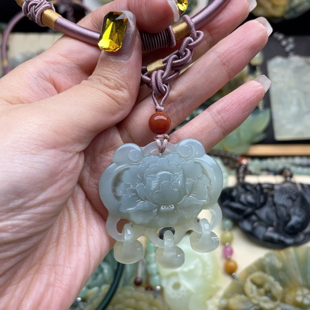 蛇纹石玉颈饰未镶嵌启*星