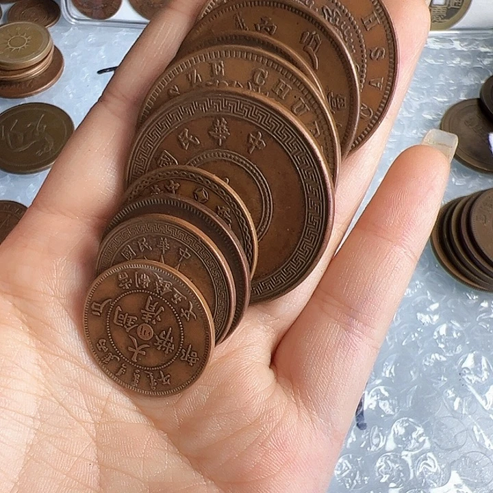 8***5十二枚铜币工艺品摆件