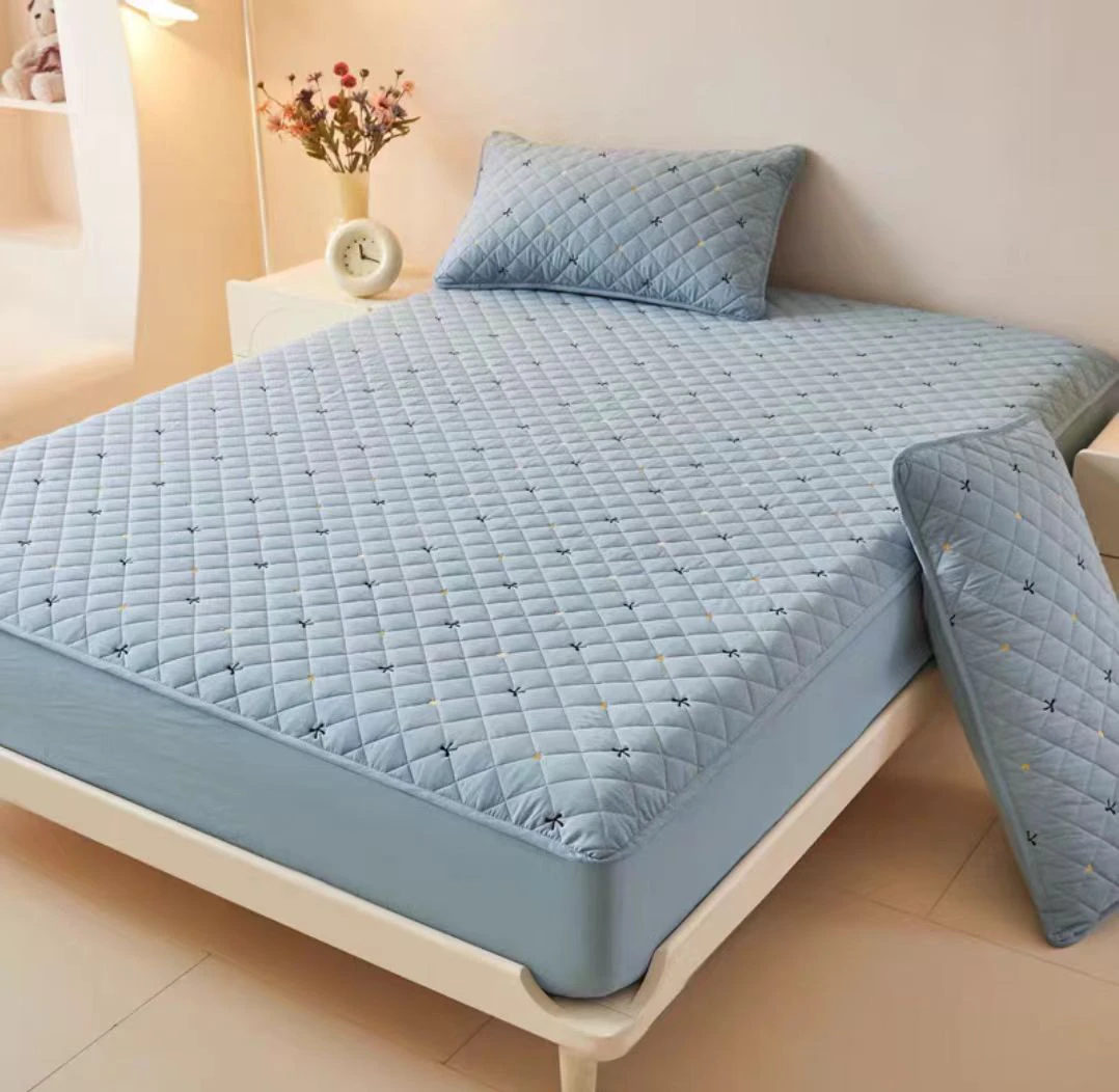 水洗棉刺绣加棉床笠120*200微瑕～V153（刺绣随机）