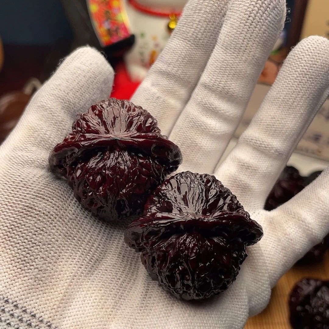 吊坠文玩核桃全红灯