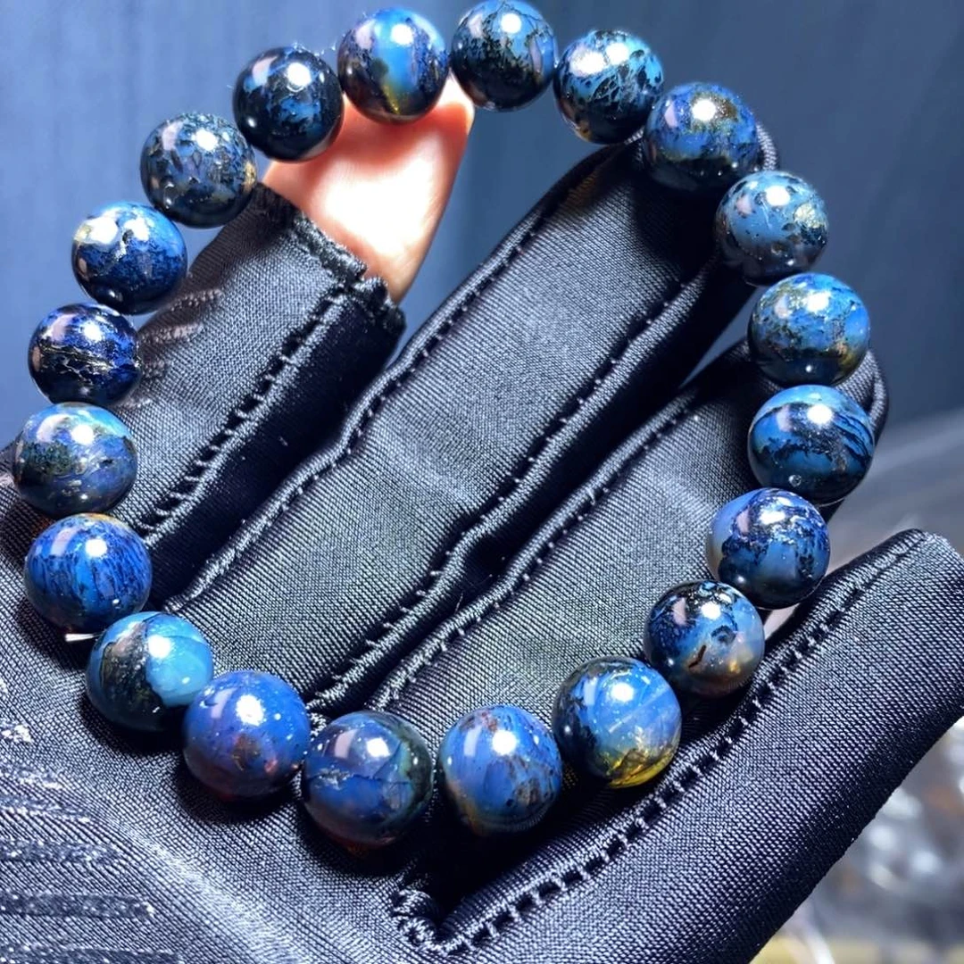 琥珀未镶嵌裸石。。。