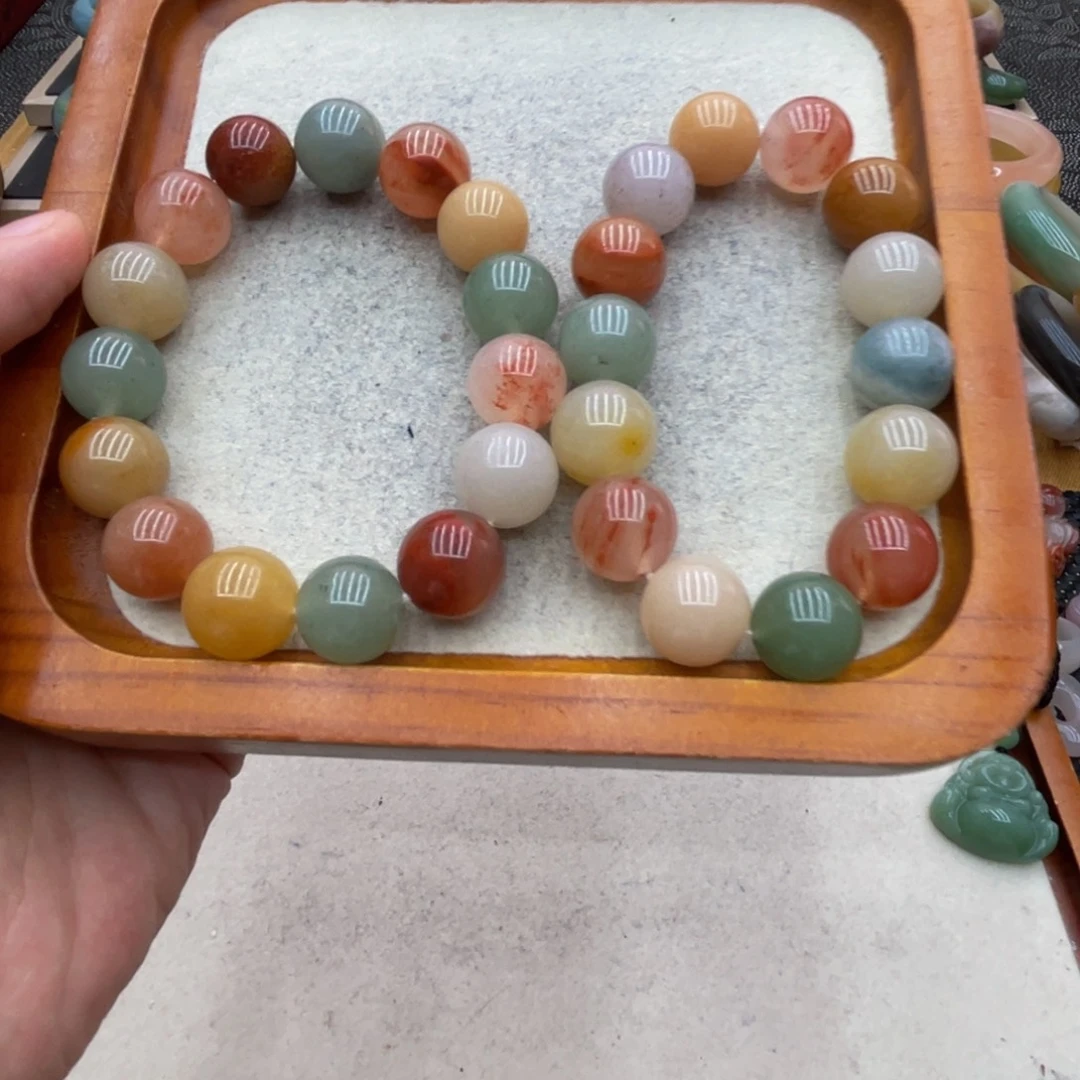 石英质玉未镶嵌圈口齐全