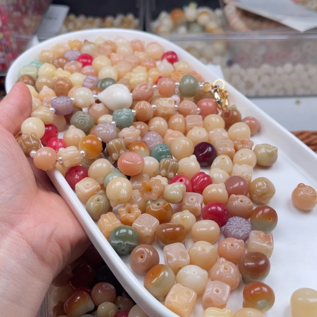 吊坠白玉菩提dx07/11-12mm/20颗雕刻混微瑕