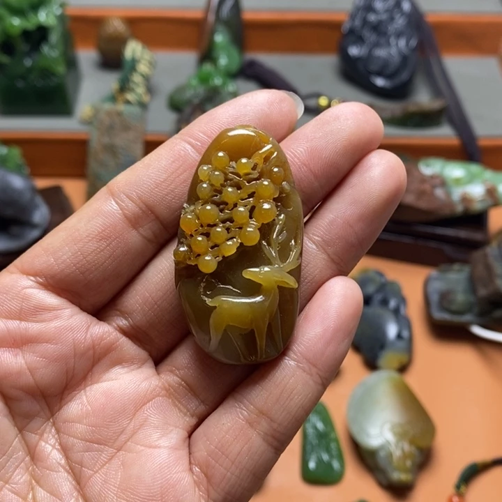 和田玉颈饰未镶嵌