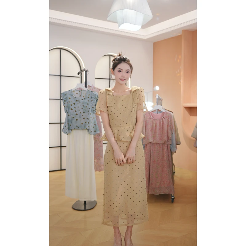 M1720 夏季25年新款高档洋气新中式收腰显瘦气质妈妈连衣裙女时尚