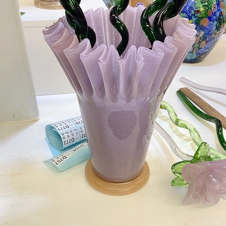 故***事琉璃花瓶高度29厘米15厘米