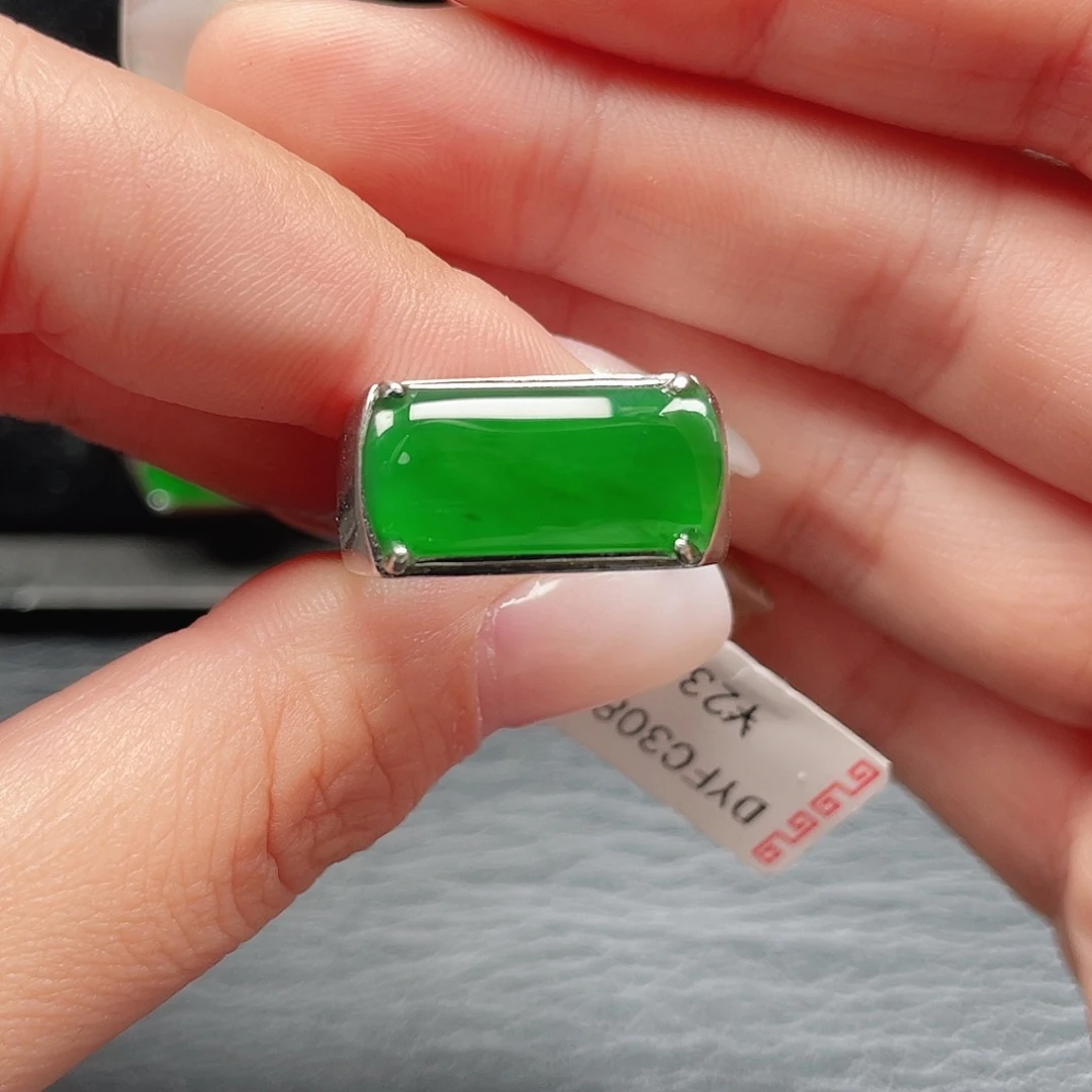 翡翠银S925镶嵌戒指没有运费险3088