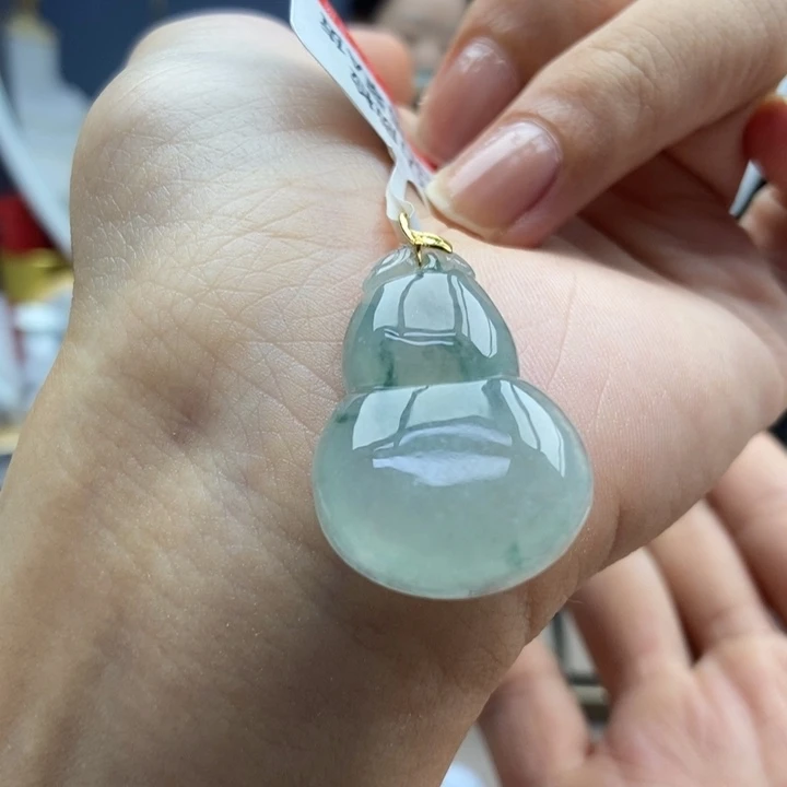 翡翠18K金镶嵌颈饰吊坠11