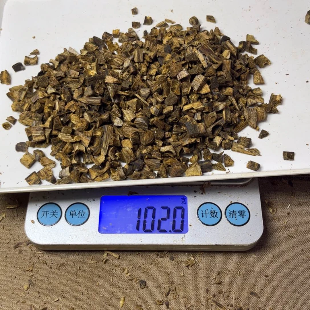 贝***5沉香碎屑沉香白棋102 克