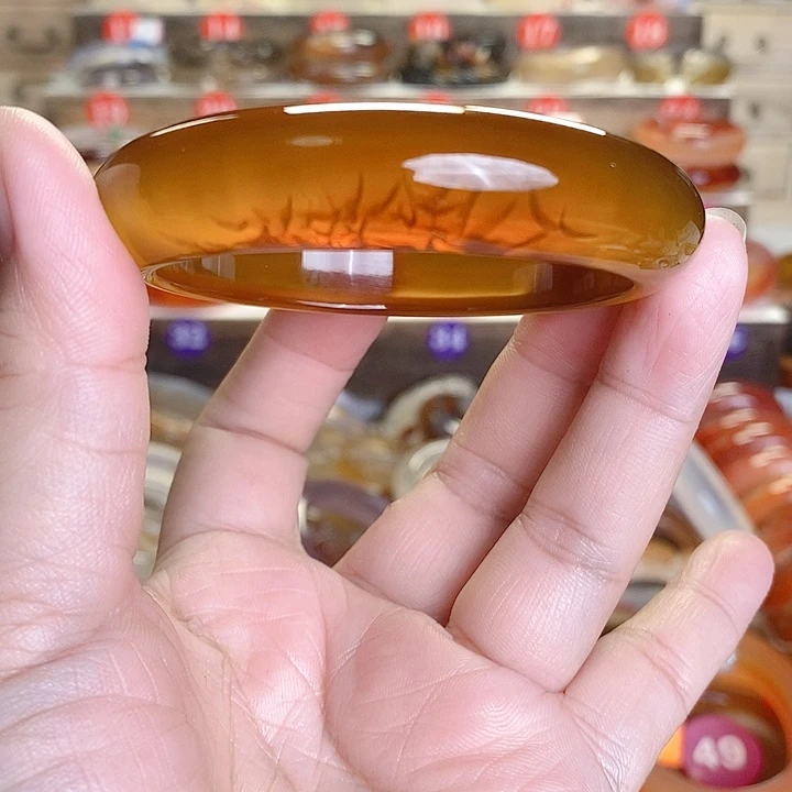 玛瑙/玉髓手镯未镶嵌天*