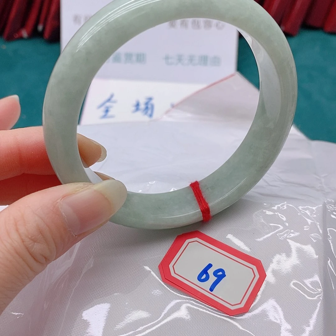 翡翠手镯未镶嵌?****?6999999999