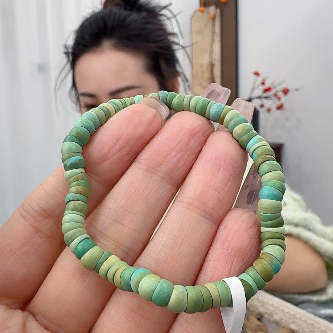 用***8绿松石未镶嵌珠宝奇石