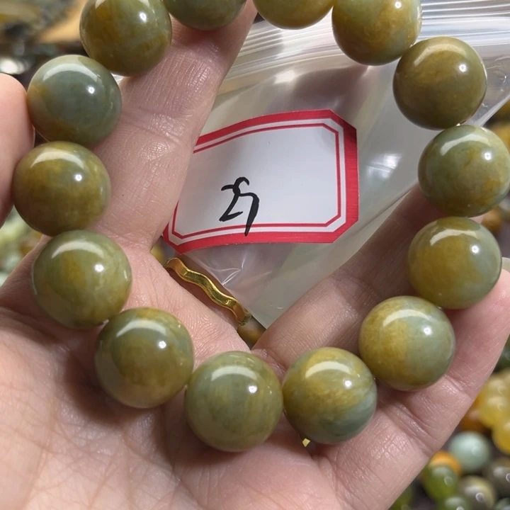 未镶嵌蛇纹石玉手链