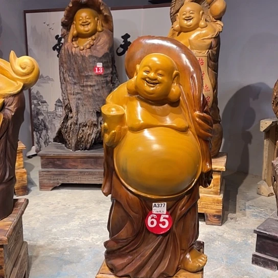 宏***尾香樟木香樟木雕刻人物摆件