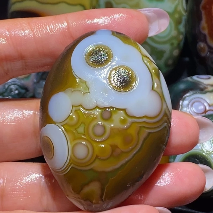 玛瑙/玉髓未镶嵌珠宝奇石4