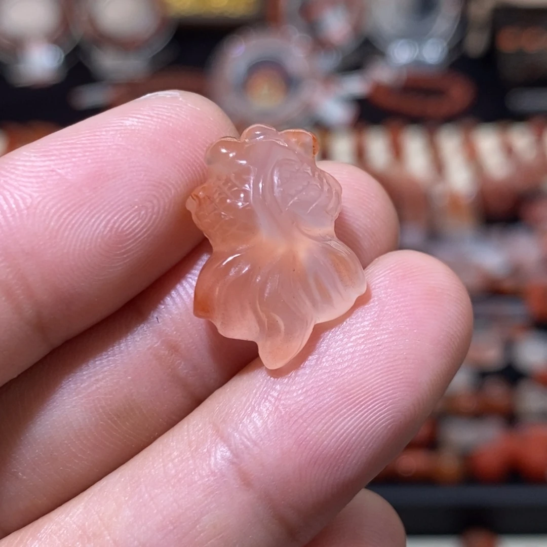 南红玛瑙冰飘未镶嵌婚纱鱼1