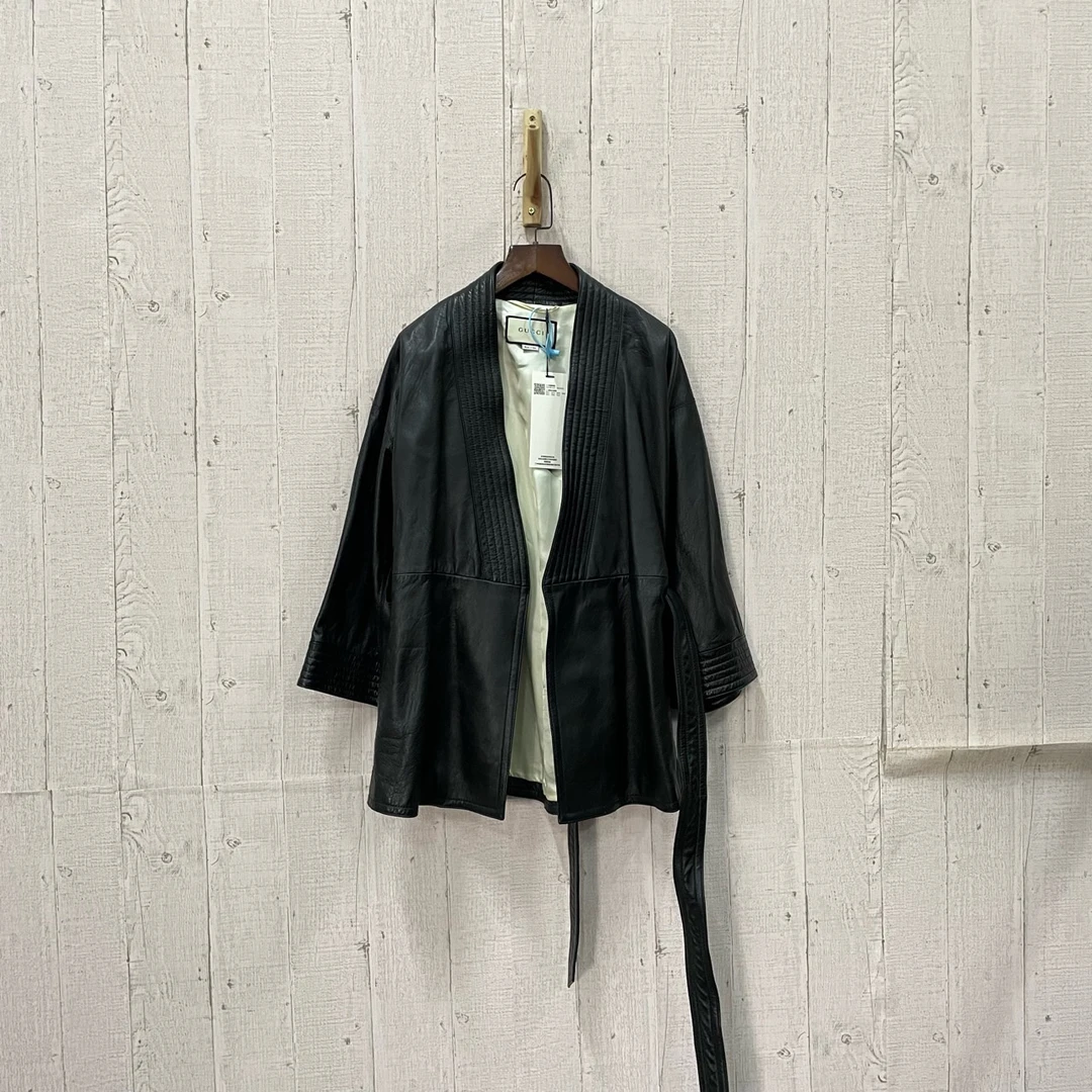 99新 GUCCI/古驰 yy 黑色皮衣道袍 38码 205750