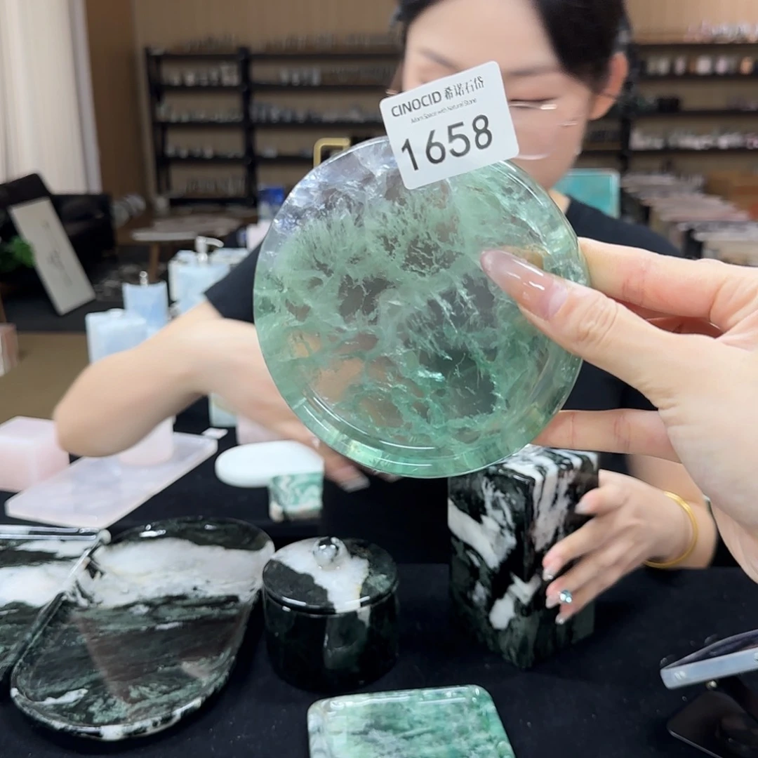 1658 绿水晶小圆