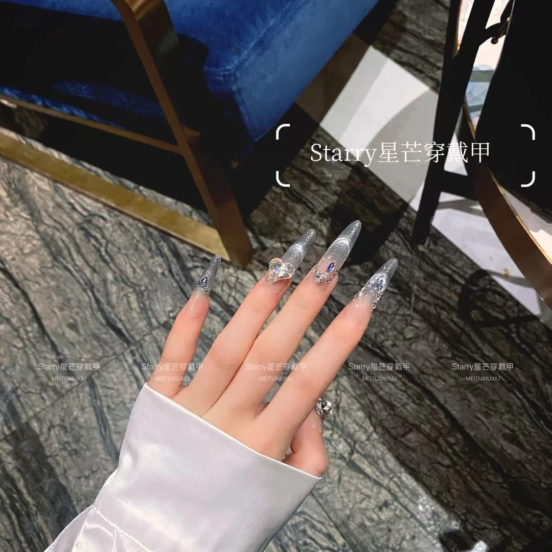 【雾里探花】纯手工轻奢高级氛围歪心钻微笑法式猫眼穿戴手工穿戴甲