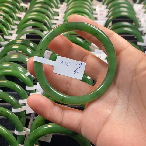 和田玉（碧玉）手镯未镶嵌t*