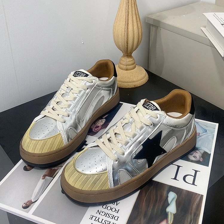 【晨晨格调】贝壳头星星板鞋【增高3.5cm】百搭平底运动休闲板鞋