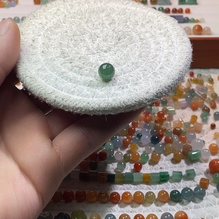 翡翠散珠未镶嵌定制翡翠卡9.5